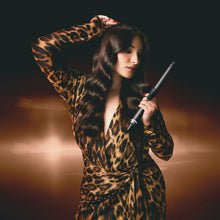 Charger l&#39;image dans la galerie, NOUVEAU Boucleur ghd Chronos Curve Classic Tong
